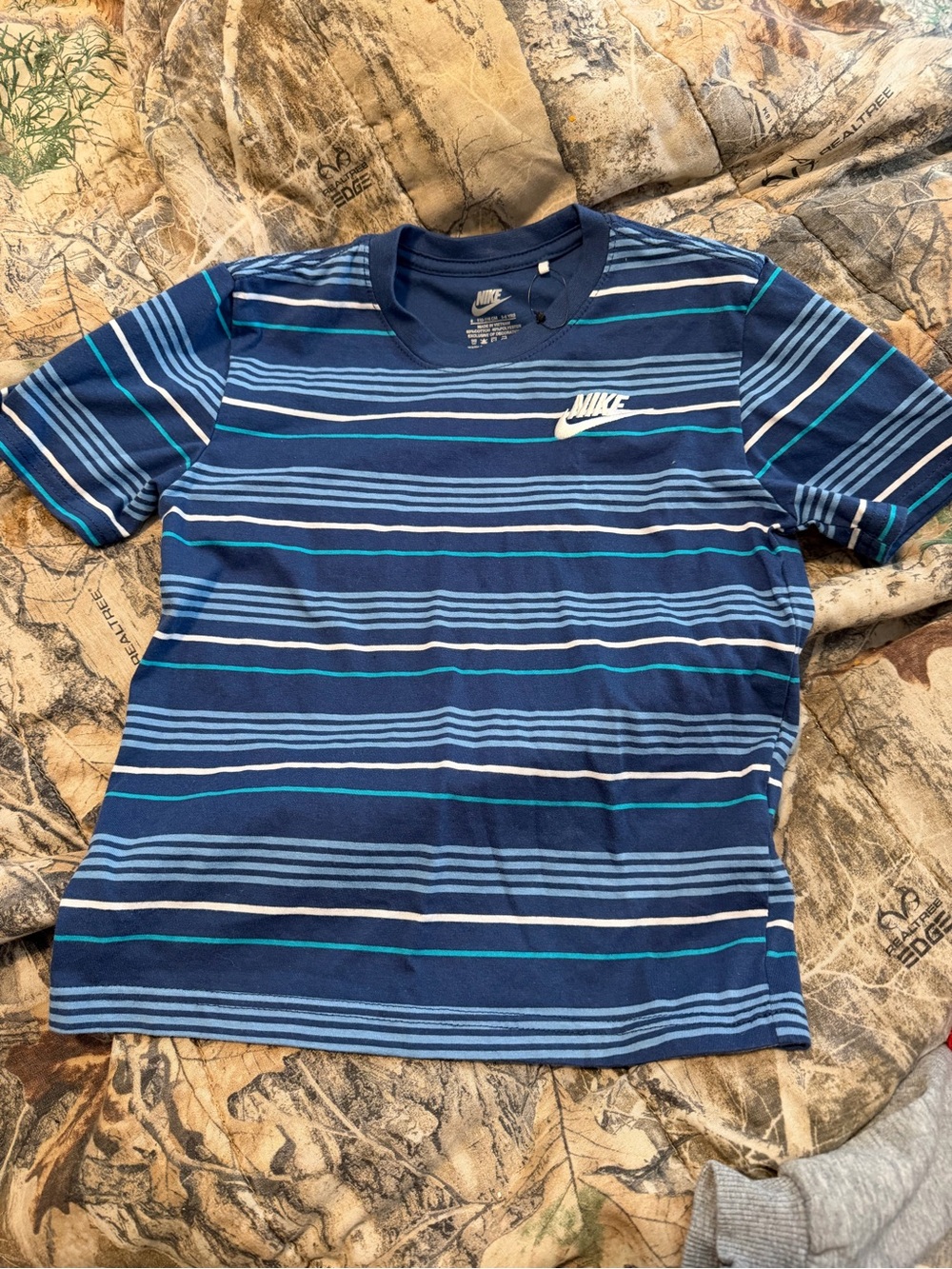 Nike Boys' Navy Blue Striped Tee
